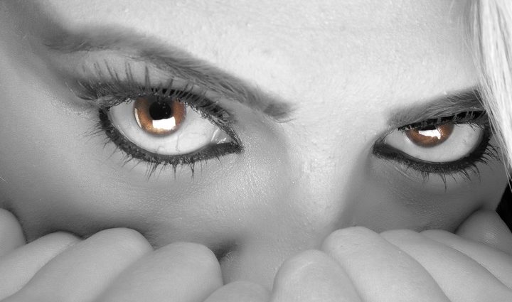 hand-person-black-and-white-girl-white-photography-951803-pxhere.com